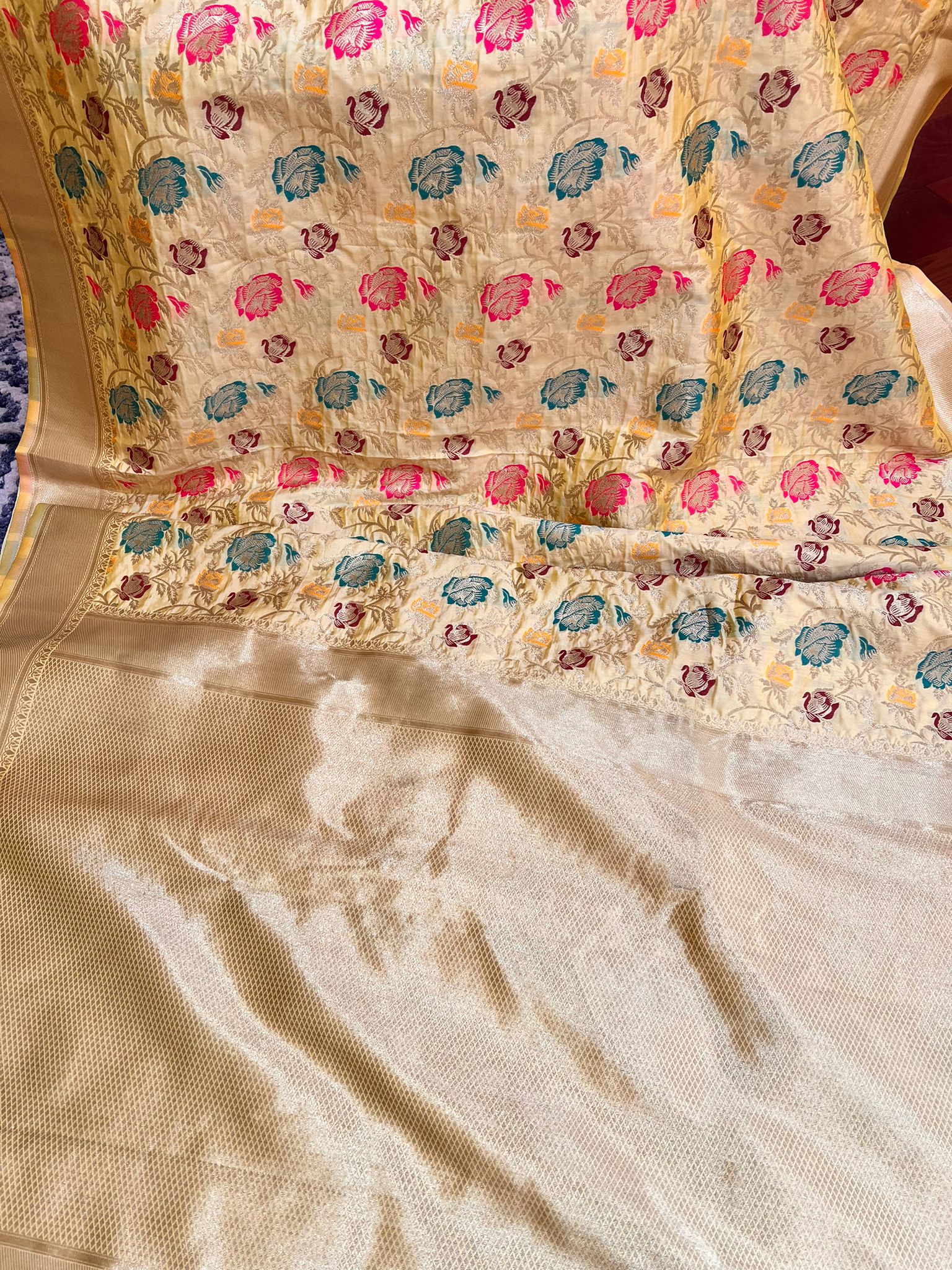 Tusser Finishing Silk Saree | Floral Design | Budget Friendly | Fall & Pico done | Golden Color - Image 3
